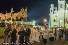 Adoración a Jesús Sacramentado