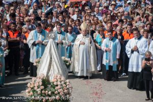 Procesión día de la Virgen